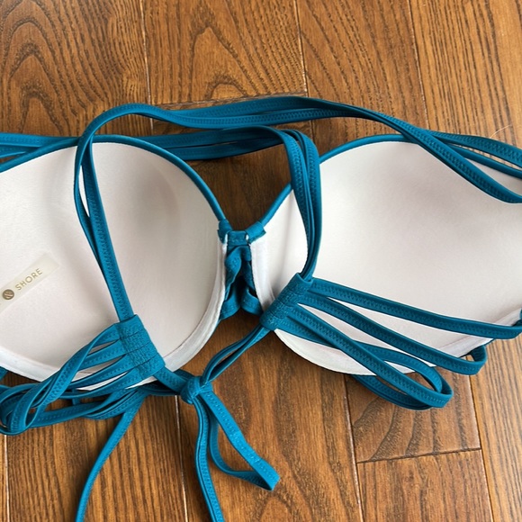 Shade Store Bikini - Picture 6 of 6